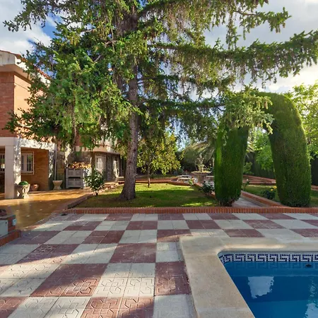 Granada Garden Deluxe Villa